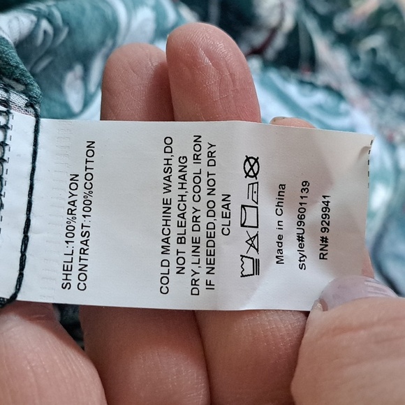 Weekend Suzanne Betro Green Paisley Boho Peasant Flowy Lightweight Blouse Top 2X - Picture 12 of 14